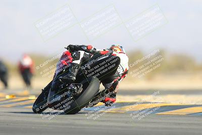 media/Jan-10-2025-CVMA Friday Practice (Fri) [[489e0da257]]/Group 4 and Trackday/Session 4 (Turn 16)/